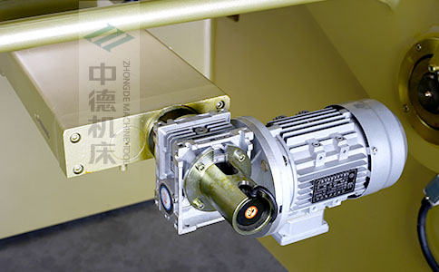 ZDS-450后檔料減速電機(jī)，質(zhì)量好，模擬運(yùn)算定位速度快.jpg