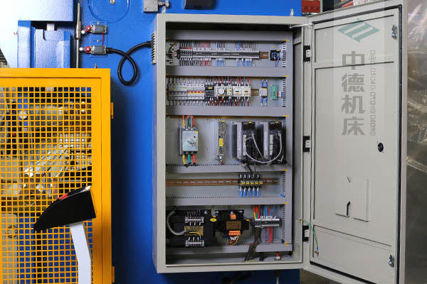 ZDPK-10032采用法國進(jìn)口施耐德元氣件，穩(wěn)定耐用壽命長